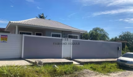 Casa Nova - com 2 Quartos ( 1 Suíte) - em Excelente Localização em Araruama