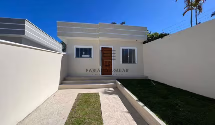 Casa em Araruama - 2 Quartos (1 suíte) - R$ 290.000,00 - Coqueiral