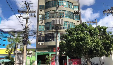 Ampla sala comercial no centro de Araruama - R$ 180.000,00