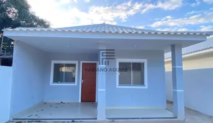 Casa em Araruama (2 Quartos - 1 Suíte) - 280.000,00 - Areal
