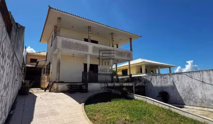 Casa em Araruama- 4 Quartos (3 Suítes) - R$ 980.000,00 - Parque Hotel