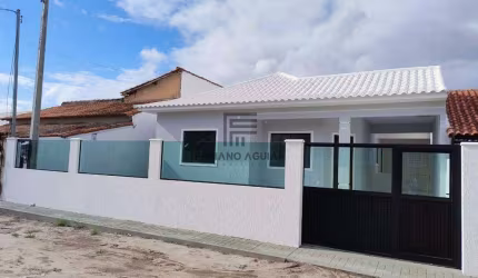 Casa em Iguaba Grande - (2 Quartos) 1 Suíte - 350.000,00 - Cidade Nova
