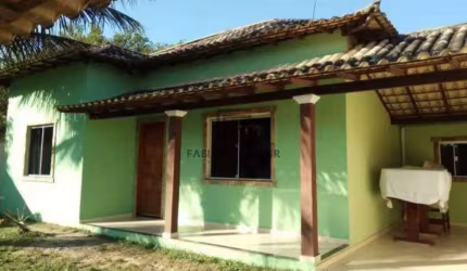 Casa em Araruama - (2 Quartos -1 Suítes) - 330.000,00 - Xv de Novembro