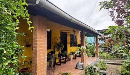 Casa em Araruama (2 Quartos) - R$ 280.000,00 - Xv de Novembro