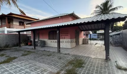 Casa em Araruama - (2 Quartos - 1 Suíte) - R$525.000,00 - Centro