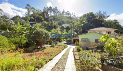 Casa com 03 dormitórios na Colônia Santana, São José