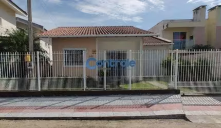 vh - Casa de 02 dormitórios sendo 01 suíte com piscina e edicula no Aririú - Palhoça