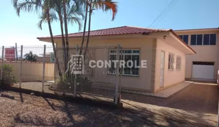 CM/ Casa 03 dormitórios à 900 metros da Praia do Pontal em Palhoça.