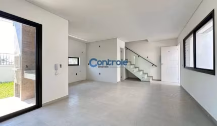 Sobrado em condominio fechado em Palhoça!