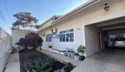 ch/Casa Térrea financiavél 03 Dormitórios com Suíte em Serraria-São José/SC bem localizada