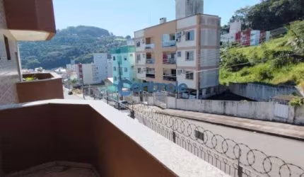 jo/Apartamento 2 Dormitórios c/1 sacada em Forquilhinha - São José