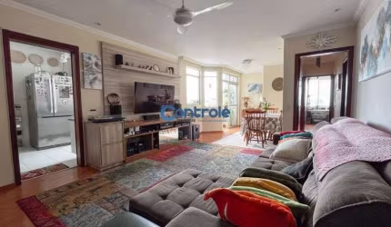Apartamento 4 dormitórios (1 suíte) e 2 vagas com vista mar em Coqueiros