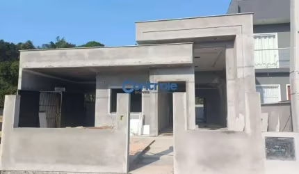 Casa espetacular 03 dormitórios / 01 suíte 02 vagas em São Jose SC