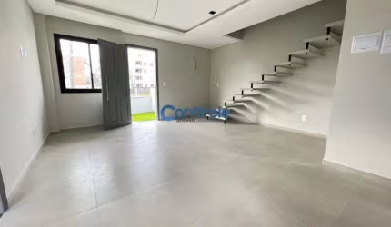 Sobrado 03 dormitórios com 1 suíte e vaga coberta no Bairro Novo Bela Vista/Palhoça
