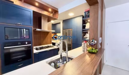 LA/ Apartamento com 'PORTEIRA FECHADA' com 2 dormitórios, em São José/SC