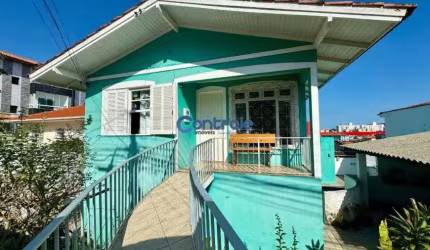 jo/Casa com 4 dormitórios no Jardim Cidade de Florianópolis
