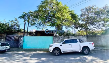 SM/Excelente terreno à venda, plano, com 470m² em Areias/São José