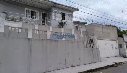 Casa com 4 dormitórios - Estreito - Florianópolis/SC