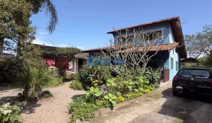 CM/Casa com 2 dormitórios na Tapera em Florianópolis.