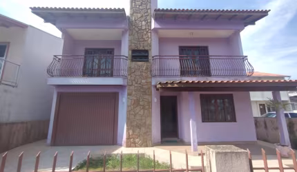 Casa com 4 dormitórios, vaga de garagem coberta, em Flor de Nápolis , em São José - SC