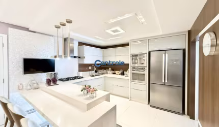 Apartamento 149 m² com 3 suítes e 4 vagas de garagem em Campinas - São José/SC