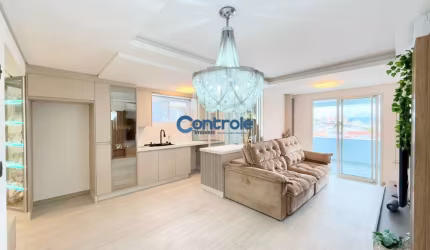 Apartamento de 2 dormitórios sendo 1 suíte em Barreiros/São José, SC