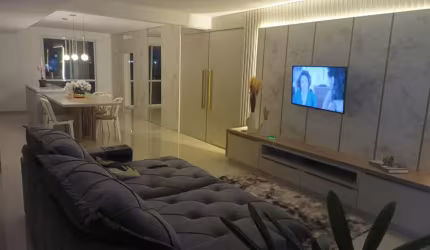 Linda cobertura de 256m² com 04 suítes e 03 vagas em Praia de Fora - Palhoça....