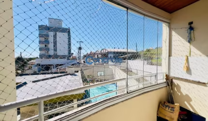 Apartamento 02 dormitórios com suite e Sacada  em Serraria  - São José/SC