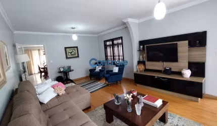 Casa em Areias com 3 dormitórios sendo 1 suíte com piscina.