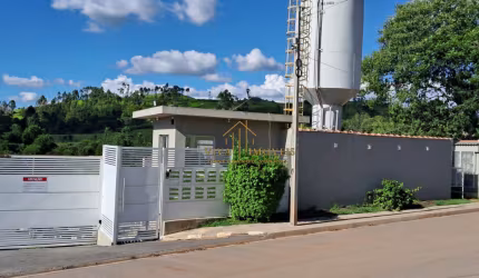 Excelente Casa 2 Dormitorios em condominio residencial
