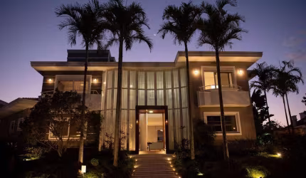 Casa para Venda em Florianópolis, Jurerê Internacional, 4 dormitórios, 4 suítes, 6 banheiros, 6 vagas