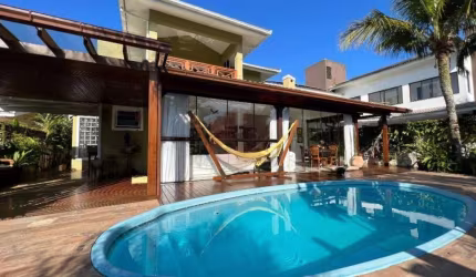 Casa para Venda em Florianópolis, Jurerê Internacional, 3 dormitórios, 3 suítes, 5 banheiros, 2 vagas