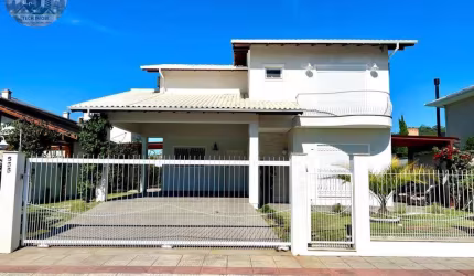 Casa Alto Padrão para Venda em Florianópolis, Ingleses do Rio Vermelho, 3 dormitórios, 2 suítes, 4 banheiros, 4 vagas