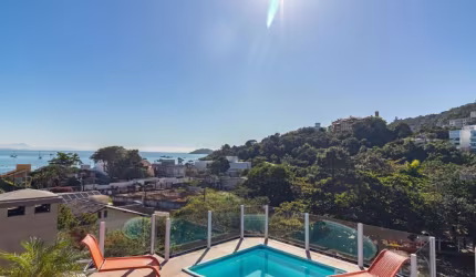 Cobertura para Venda em Florianópolis, Jurerê, 3 dormitórios, 3 suítes, 4 banheiros, 2 vagas