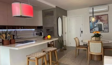 Apartamento para Locação em Florianópolis, Jurerê Internacional, 2 dormitórios, 2 suítes, 3 banheiros, 1 vaga