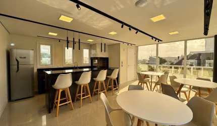 Apartamento para Venda em Florianópolis, Jurerê, 3 dormitórios, 1 suíte, 3 banheiros, 2 vagas