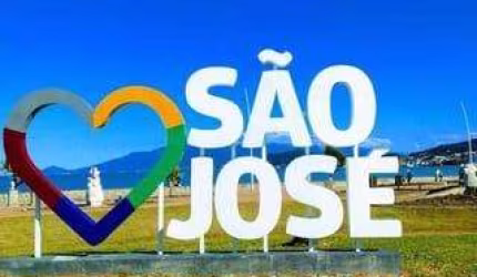 Sobrado para Venda em São José, Forquilhas, 3 dormitórios, 1 suíte, 2 banheiros, 2 vagas