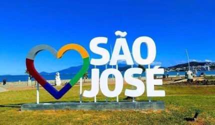 Casa para Venda em São José, Forquilhinha, 3 dormitórios, 1 suíte, 3 banheiros, 1 vaga