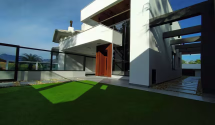 Casa para Venda em Palhoça, Pedra Branca, 3 dormitórios, 1 suíte, 2 banheiros, 4 vagas