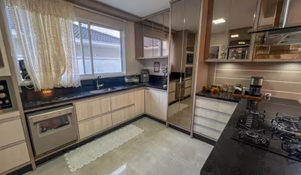 Casa para Venda em Palhoça, Pedra Branca, 3 dormitórios, 1 suíte, 3 banheiros, 2 vagas