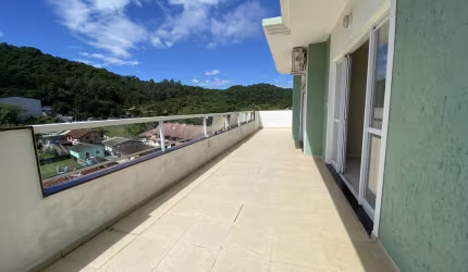 Cobertura para Venda em Florianópolis, Jurerê, 3 dormitórios, 1 suíte, 2 banheiros, 2 vagas