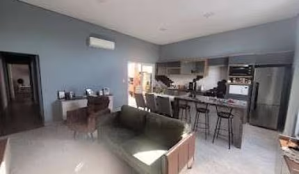 Casa para Venda em Florianópolis, São João do Rio Vermelho, 3 dormitórios, 1 suíte, 2 banheiros, 2 vagas