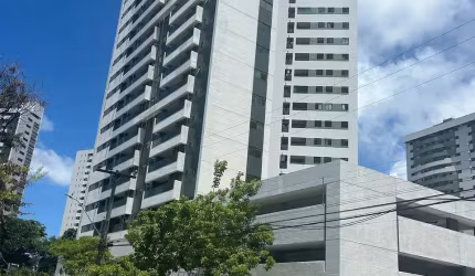 Pronto pra morar | Andar alto| Edf. Palácio Rosarinho| 2 Quartos| Vista definitiva.