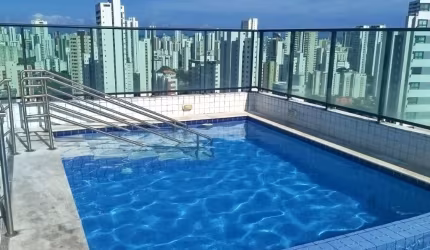 CNN - Apartamento na TORRE com 2 quarto (1 closet), 1 banheiro de serviço, 2 vagas cobertas, lazer.