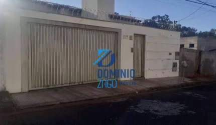 Casa com 3 dormitórios à venda, 197 m² por R$ 535.000,00 - Vila Alvorada - Uberaba/MG