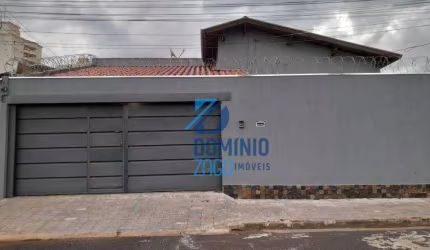 Casa com 3 dormitórios à venda, 195 m² por R$ 900.000 - Mercês - Uberaba/MG