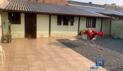 Casa com 3 quartos à venda na Rua Aveiro, 18, Forquilhas, São José por R$ 410.000