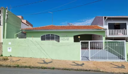 Casa a venda Taquaral Campinas, com 3 quartos sendo 1 suíte.