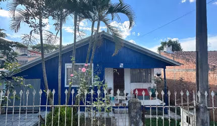 Terreno / casa no alto boqueirão