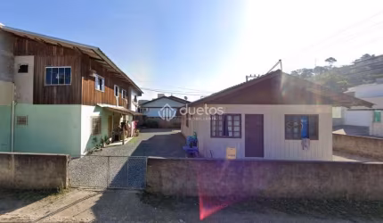 Casa com 5 dormitórios à venda, 183 m² por R$ 460.000,00 - Limeira - Brusque/SC